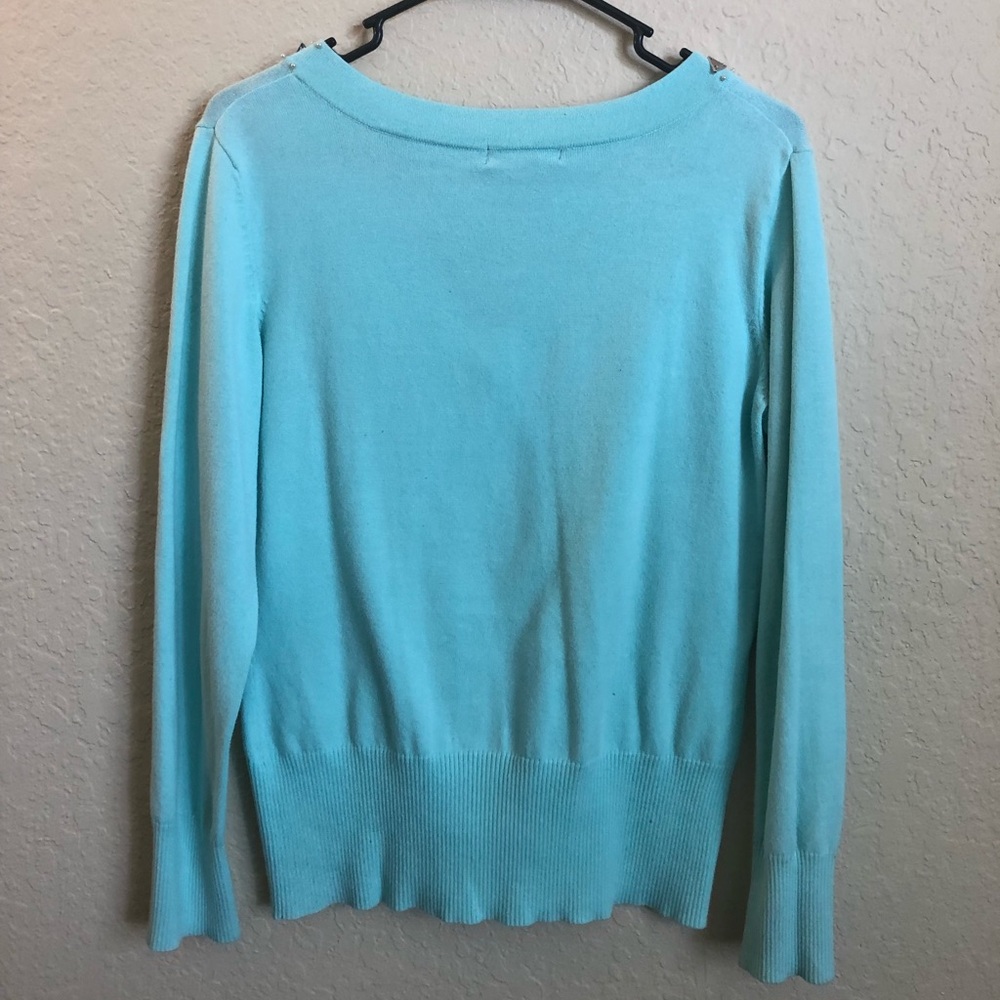 Sweater - Picture 4 of 6